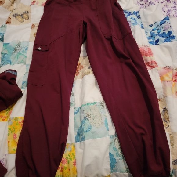 Scrub set - Picture 7 of 10